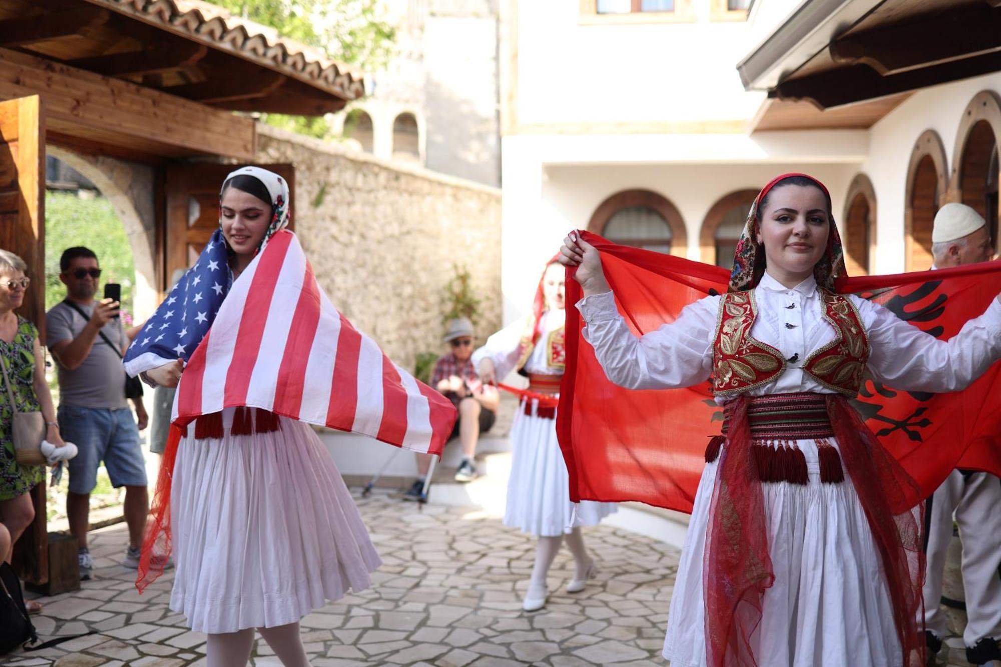 Kruja Albergo Diffuso , Inside Kruja Castle 外观 照片