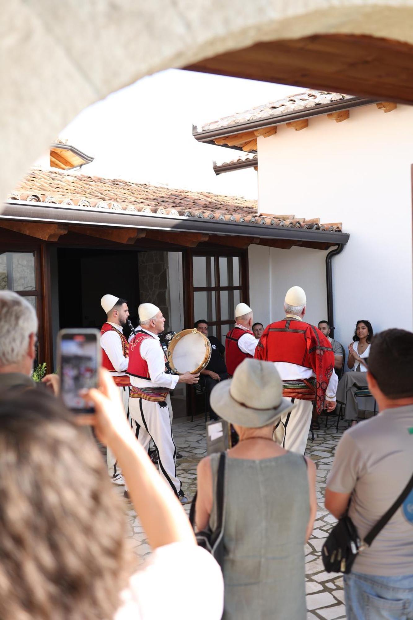 Kruja Albergo Diffuso , Inside Kruja Castle 外观 照片