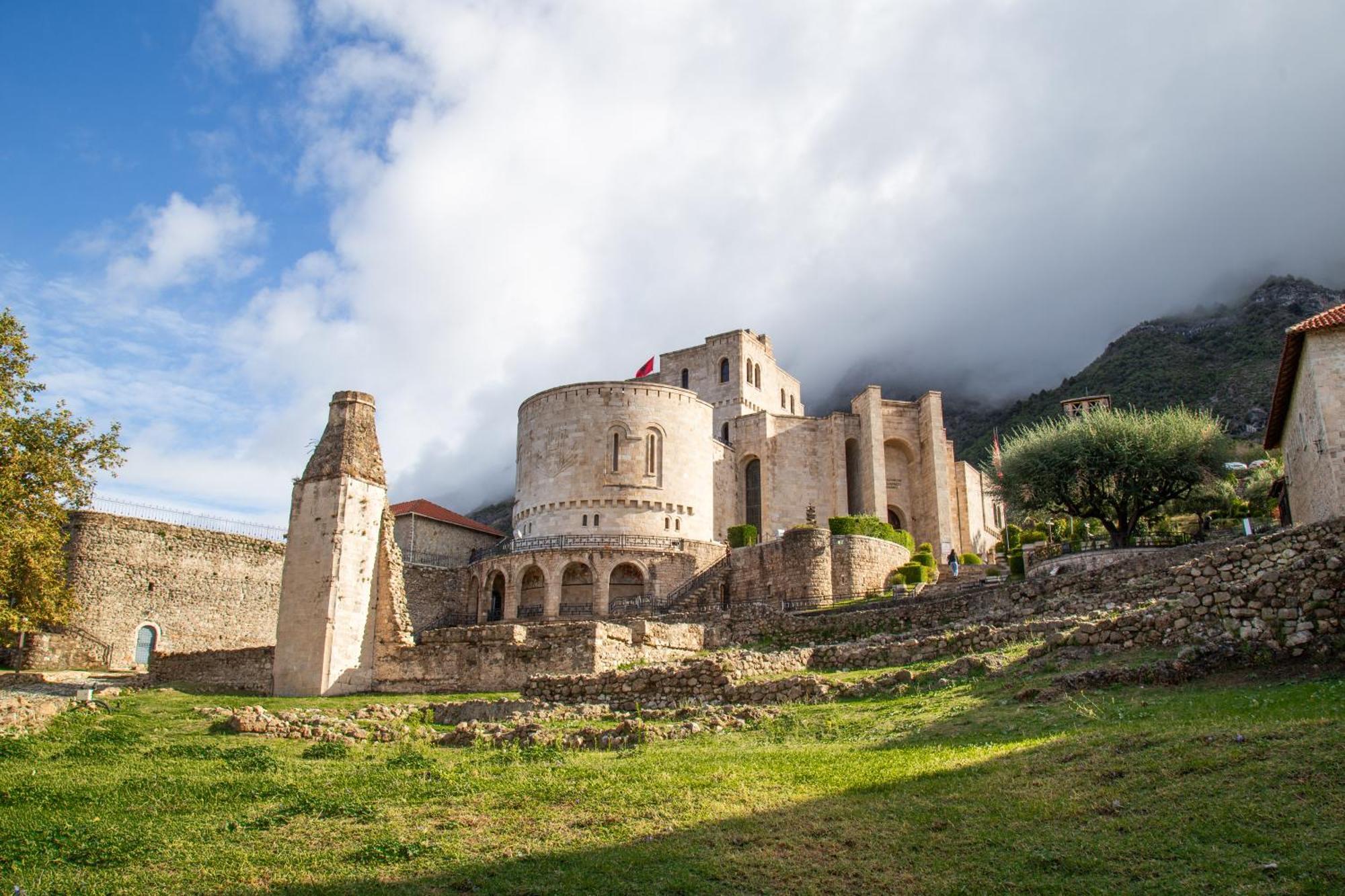 Kruja Albergo Diffuso , Inside Kruja Castle 外观 照片