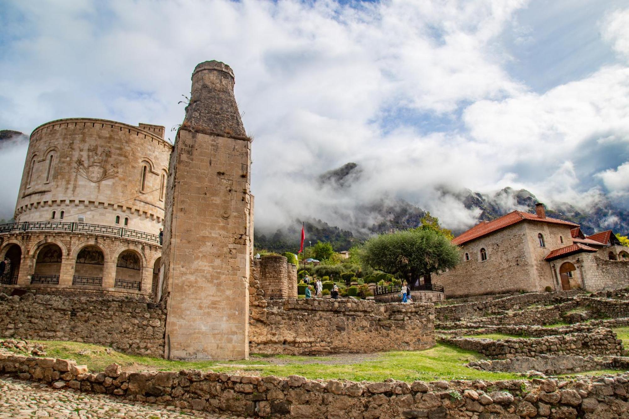 Kruja Albergo Diffuso , Inside Kruja Castle 外观 照片